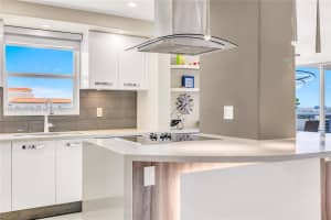 3015 N Ocean Blvd APT 17A, Fort Lauderdale, FL 33308, Sold 10/29/25