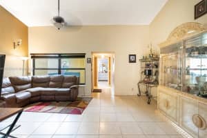 7382 NW 34th St, Lauderhill, FL 33319, Sold 10/14/25