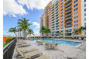 3232 Sw 22nd Ter 404 Miami, FL 33145 - Off Market