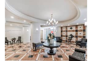 3232 Sw 22nd Ter 404 Miami, FL 33145 - Off Market