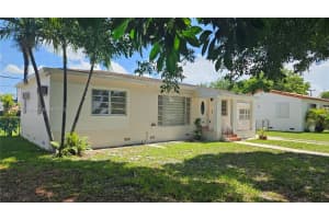 130 W 60th St, Hialeah