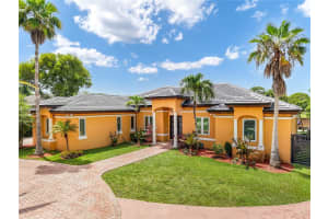 9020 Sw 171st Ter, Palmetto Bay