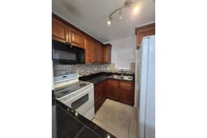 816 NW 87th Ave APT 406, Miami, FL 33172, - MLS#A11819010