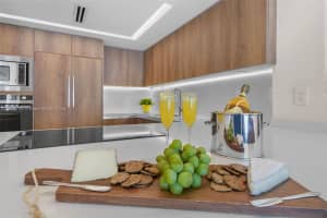 1450 Lincoln Rd APT 809, Miami Beach, FL 33139, Sold 10/06/25