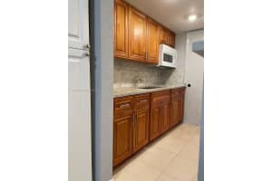 10903 N Kendall Dr #111, Miami, FL 33176, Sold 08/11/25