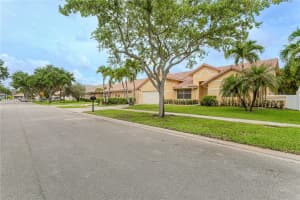 16176 NW 14th Ct, Pembroke Pines, FL 33028, Sold 07/31/25