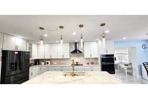 9770 Sw 13th Ter, Miami
