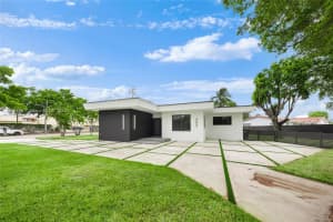 900 N Royal Poinciana Blvd, Miami Springs, FL 33166 Sold 10/01/25