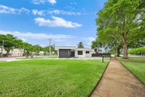 900 N Royal Poinciana Blvd, Miami Springs, FL 33166 Sold 10/01/25
