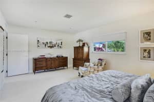 1000 S Southlake Dr, Hollywood, FL 33019, Sold 07/30/25
