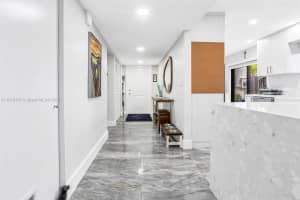 16039 Fairway Ln #113, Weston, FL 33326, - MLS#A11819187
