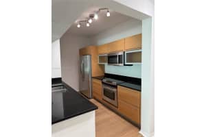 951 Brickell Ave 500, Miami