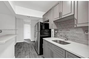 533 Meridian Ave 11, Miami Beach