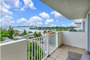 1455 N Treasure Dr APT 7R, North Bay Village, FL 33141, - MLS#A11819318