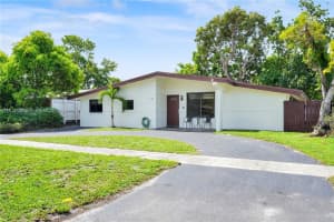 521 NE 175th St, North Miami Beach, FL 33162, Sold 07/16/25