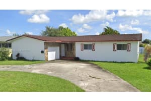 13201 Nw 26th Court, Miami