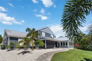 711 N Indian River Dr, Cocoa