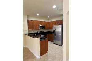 233 Las Brisas Cir 233 Sunrise, FL 33326 - MLS#A11819505
