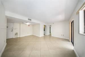 5249 NW 7th St APT 103, Miami, FL 33126, - MLS#A11819530