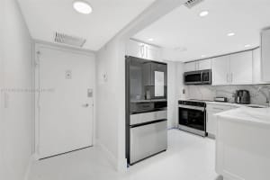 3015 N Ocean Blvd APT 4K, Fort Lauderdale, FL 33308, - MLS#A11819535