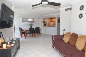 7125 NW 186th St APT B311, Hialeah, FL 33015, Sold 08/15/25