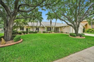 411 Nw 201st Ave Pembroke Pines, FL 33029 - MLS#A11819601