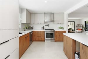 1235 Buchanan St, Hollywood, FL 33019, - MLS#A11819650
