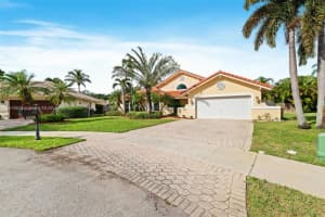 3320 Maple Ln, Davie, FL 33328, Sold 07/29/25