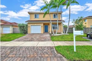 8986 SW 214th Ter, Cutler Bay, FL 33189 - MLS#A11819693