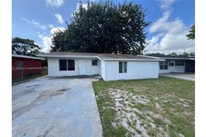 2720 Nw 2nd St, Pompano Beach