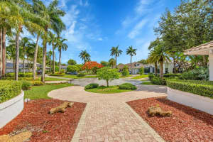 16070 SW 77th Ct, Palmetto Bay, FL 33157, Sold 08/29/25