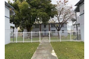 424 Ne 82nd St 4c, Miami