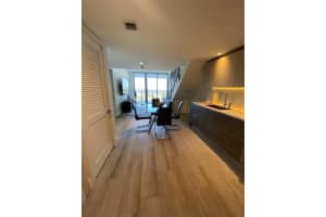 121 NE 34th St, Miami, FL 33137, - MLS#A11819863