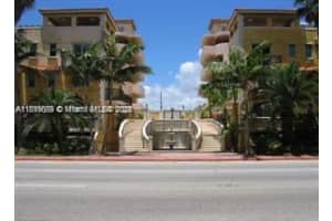 8888 Collins Ave 318, Surfside