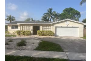 4818 Nw 8th St, Plantation