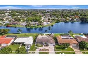 11520 NW 23rd St, Pembroke Pines, FL 33026, - MLS#A11819901