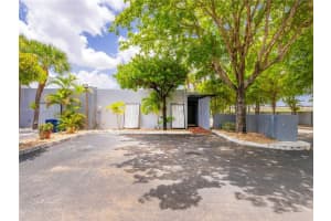 6442 Milk Wagon Ln, Miami Lakes, FL 33014, Sold 07/24/25
