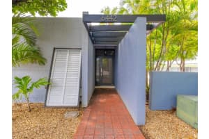 6442 Milk Wagon Ln, Miami Lakes, FL 33014, Sold 07/24/25