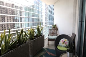 300 S Biscayne Blvd T-3504 Miami, FL 33131 - MLS#A11819969