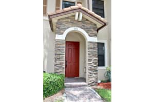 581 SE 32nd Terrace, Homestead, FL 33033, Sold 08/27/25