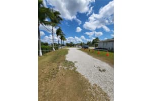 MLS# A11820033, Homestead, Florida 33033