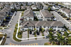 752 Se 17th St, Homestead
