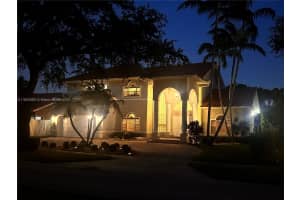 16725 NW 84th Ct, Hialeah, FL 33016, Sold 08/08/25