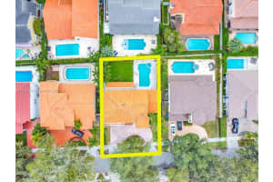 16725 NW 84th Ct, Hialeah, FL 33016, Sold 08/08/25
