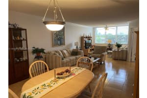 10422 NW 24th Pl APT 210, Sunrise, FL 33322, - MLS#A11820064