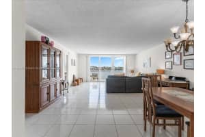 511 Bayshore Dr APT 309, Fort Lauderdale, FL 33304, - MLS#A11820104