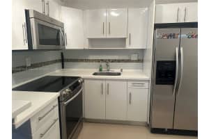 1470 NE 125th Terrace APT 308, North Miami, FL 33161, - MLS#A11820172