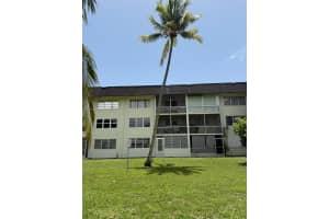 1540 Ne 191st St 140, Miami