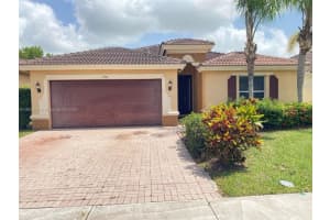 1951 Ne 3rd Ct, Homestead