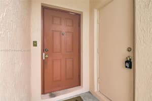 20865 Nw 3rd Ln, Pembroke Pines
